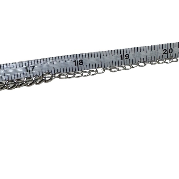 Gifted❌Paparazzi, Necklace & Earrings Set, Sivertone - Picture 8 of 9